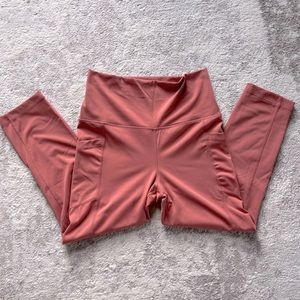 Womens Capri length leggings with pockets